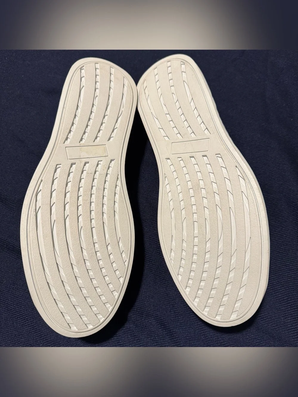 Adolfo stylish slip
